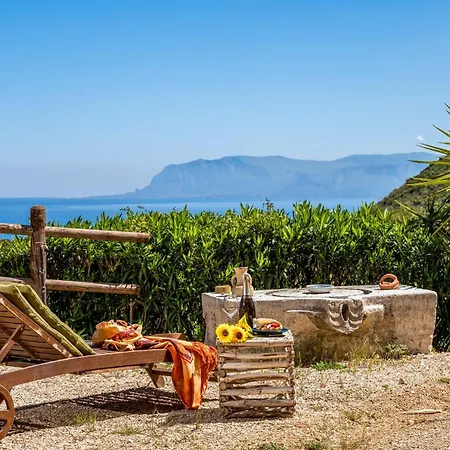 Elena Vicino La Riserva Naturale Dello Zingaro Holiday home Scopello (Sicily)